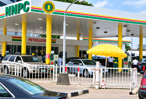 Plateau motorists pay ₦1,420 for petrol at NNPC stations as other outlets charge ₦1,492
