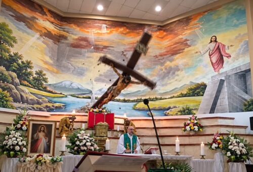 Tragedy As Giant Crucifix Falls On Priest During Mass In Ecuador