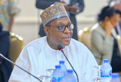 Nigerian govt says no restrictions on large gatherings for now