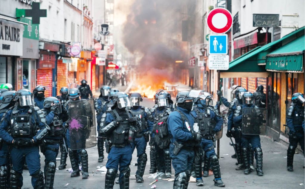 Paris police in fresh battles with protesters, looters – Daily Trust